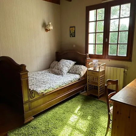 Cosy Dans La Verdure * Champniers (Charente)