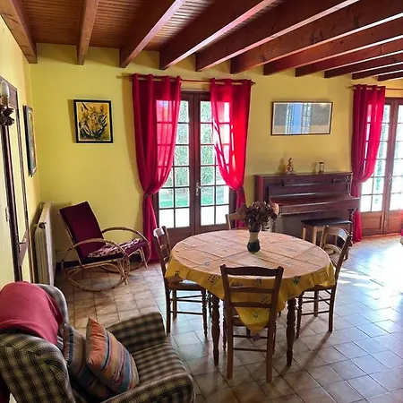 Cosy Dans La Verdure * Champniers (Charente)